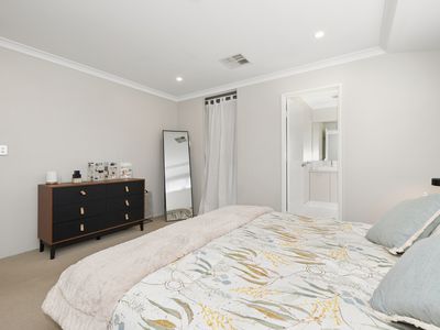 4 Fernhill Promenade, Harrisdale