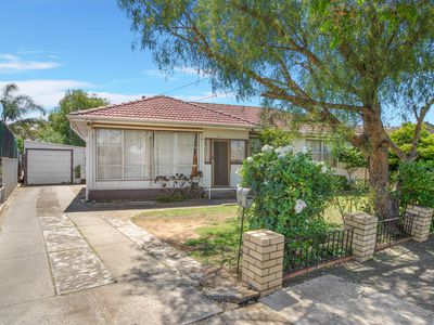 10 Centenary Crescent, Werribee