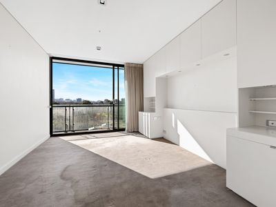 808 / 250 Saint Kilda Road, Southbank
