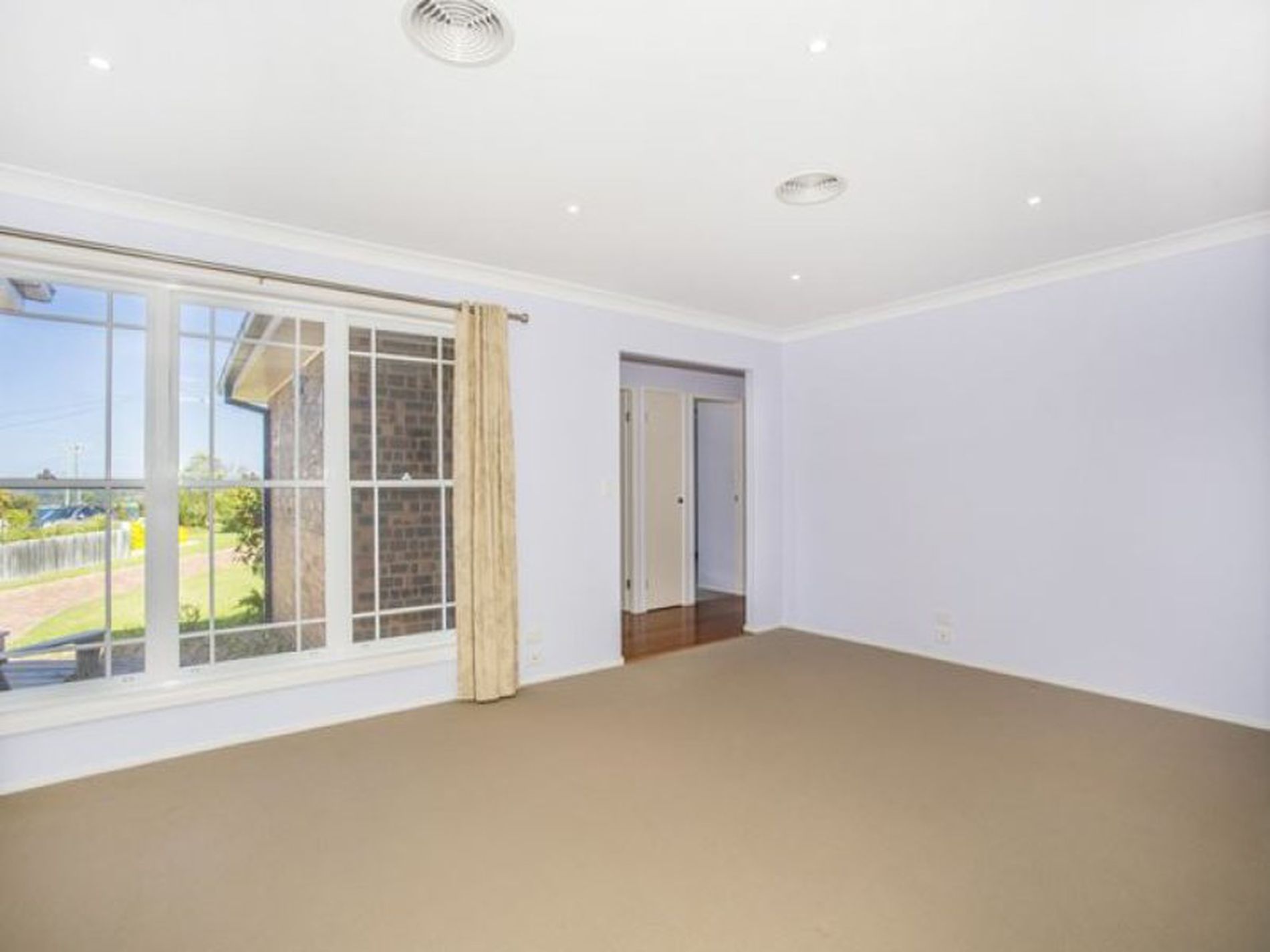 6 Bellbird Close, Mollymook