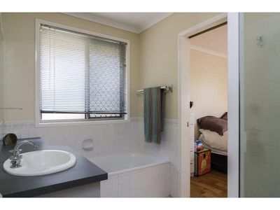 25 Gooloi Court, Tewantin
