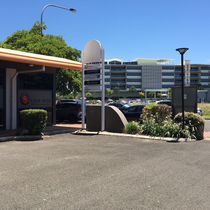 1A & 1B / 13 Carnaby Street , Maroochydore