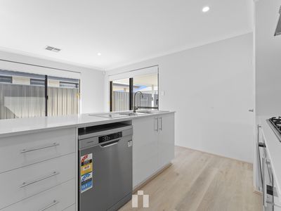 30 FURLING GROVE, Baldivis