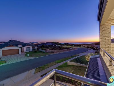 28 Foreshore Vista, Yanchep