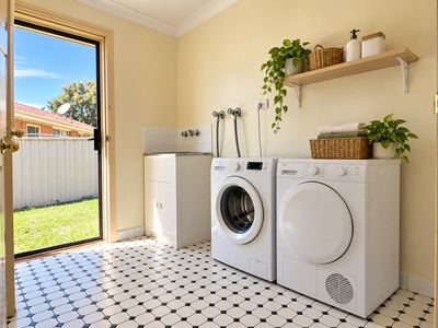 5 / 28 LAGOON STREET, Goulburn