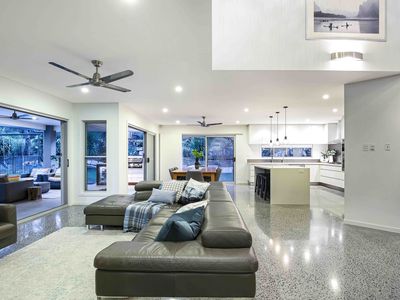 56 Blue Hills Drive, Bunya