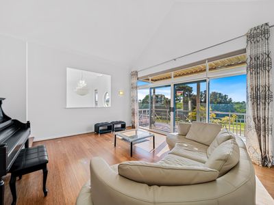 1 Berndt Grove, Winthrop