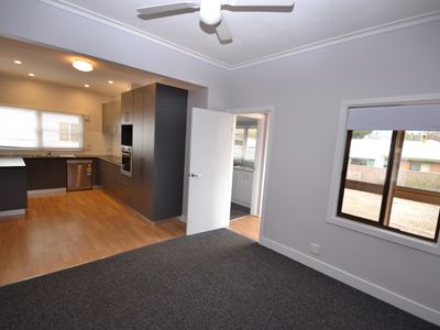 3 Beauty Avenue , Mount Beauty