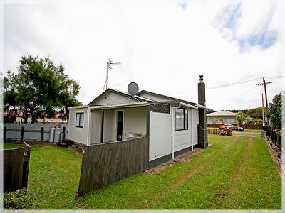 22 Edinburgh Terrace, Foxton Beach