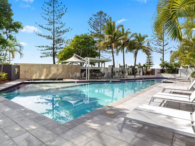 1401 / 438 Marine Parade, Biggera Waters