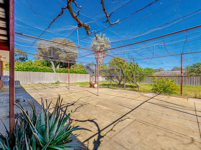 12 Adamson Rd, Parmelia