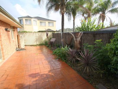 16 Jenolan Crescent, Wattle Grove