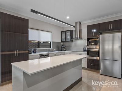 27 Broadwater Terrace, Idalia
