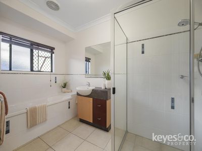 21-23 Warbler Crescent, Douglas