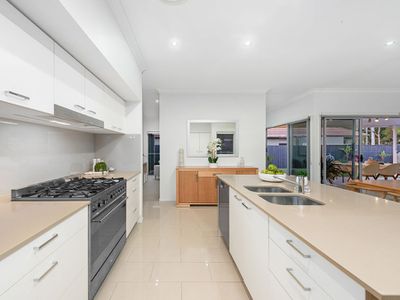 2 Clyde Court, Wakerley