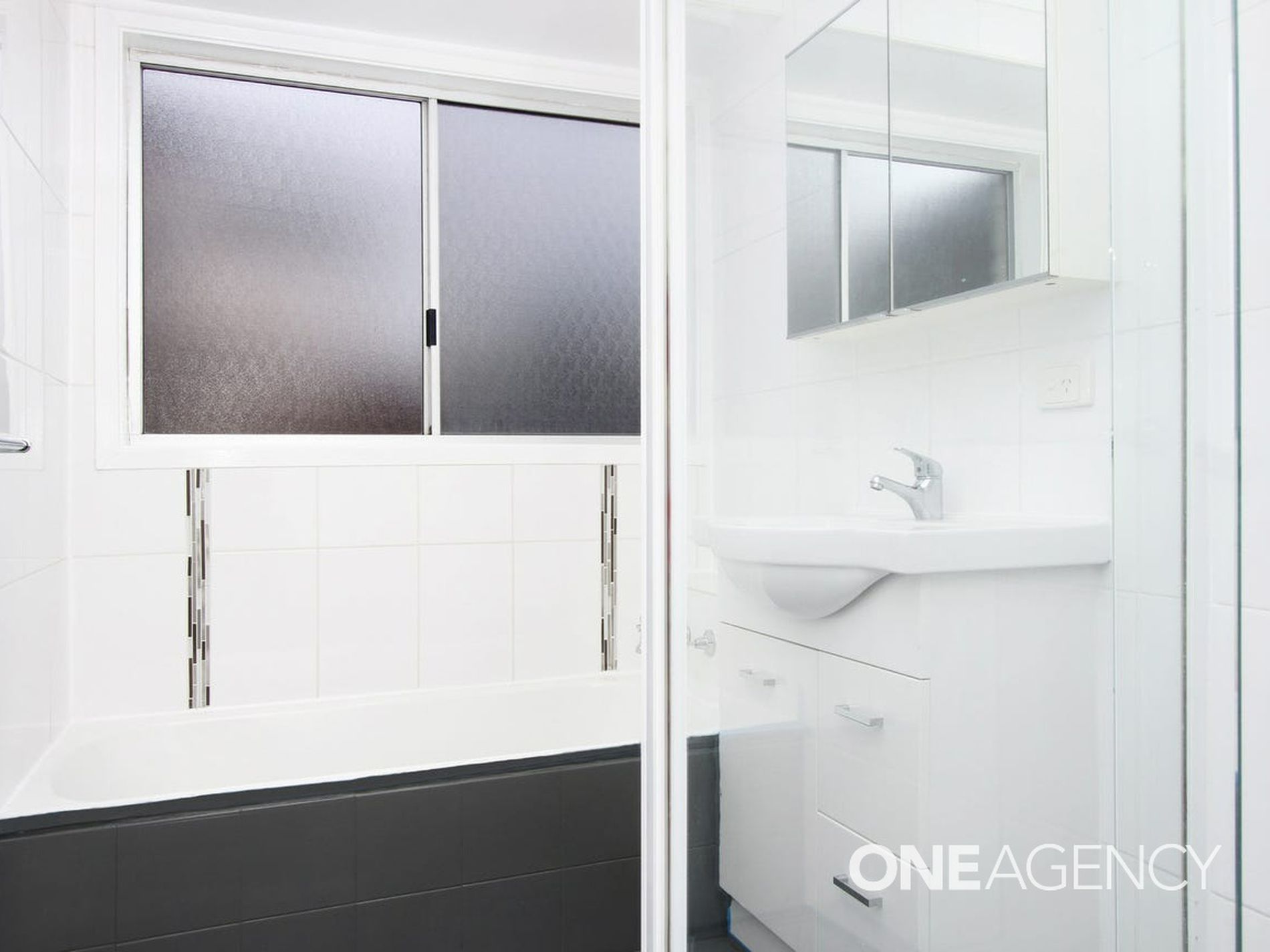 6 Greenbrook Place, Horsley