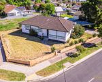 75 Albert Street, Horsham