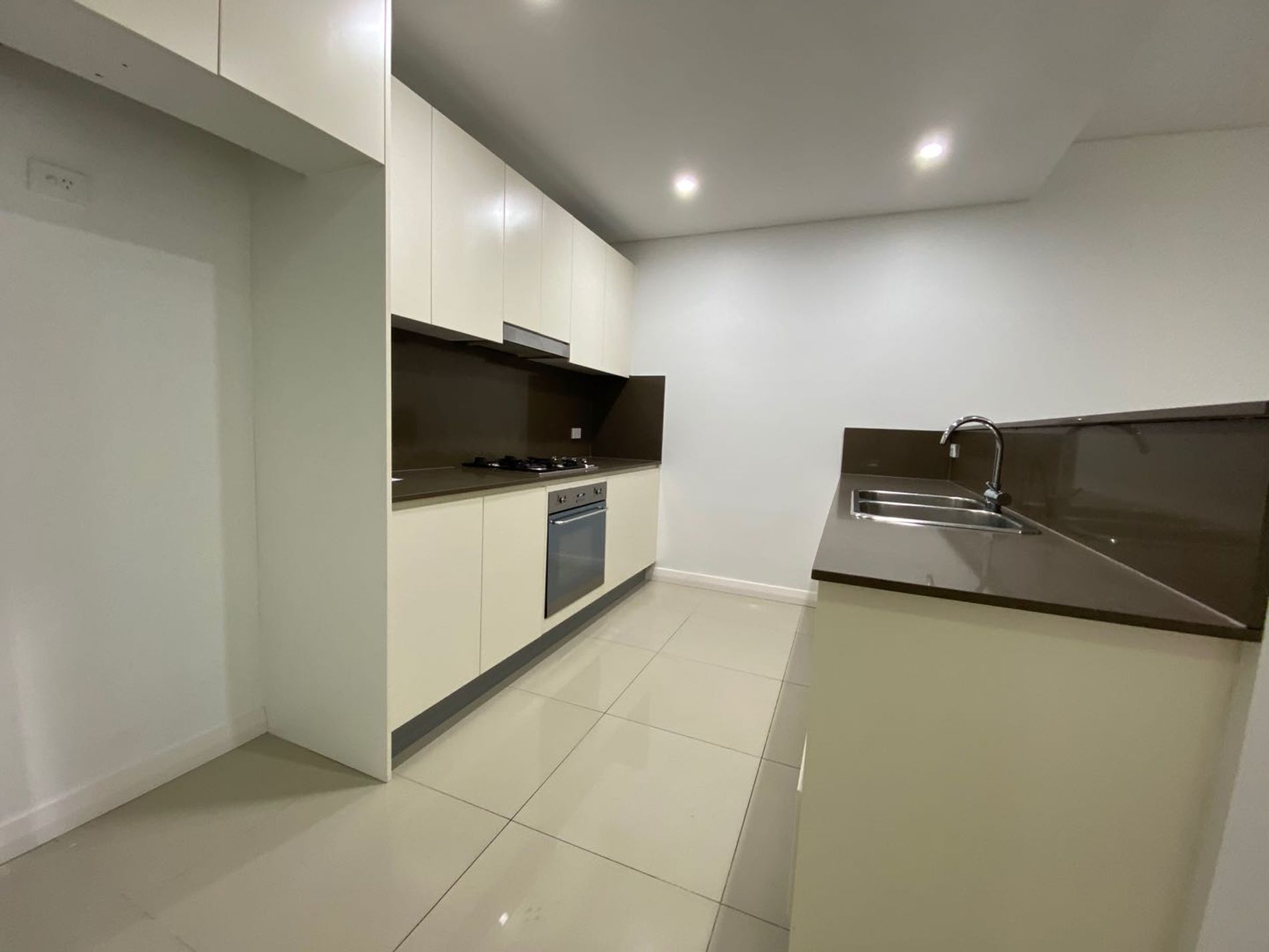 3004 / 15 CHARLES STREET, Canterbury