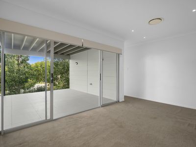 30 / 99 Brookwater Drive, Brookwater