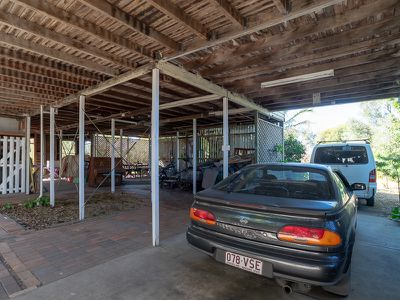 101 Limpus Street, Urangan