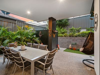 184 Esplanade, South Brighton