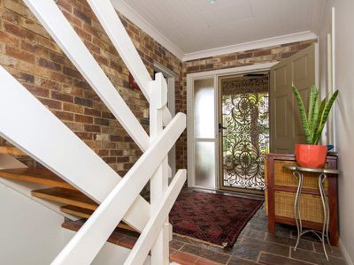 7 Yackatoon Court, Ocean Shores