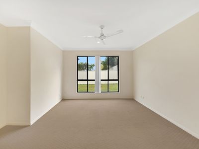 55 Golden Bear Dr, Arundel