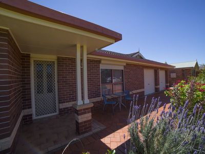 61 Websdale Drive, Dubbo