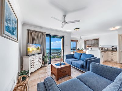 12 / 12 Golden Orchid Drive, Airlie Beach