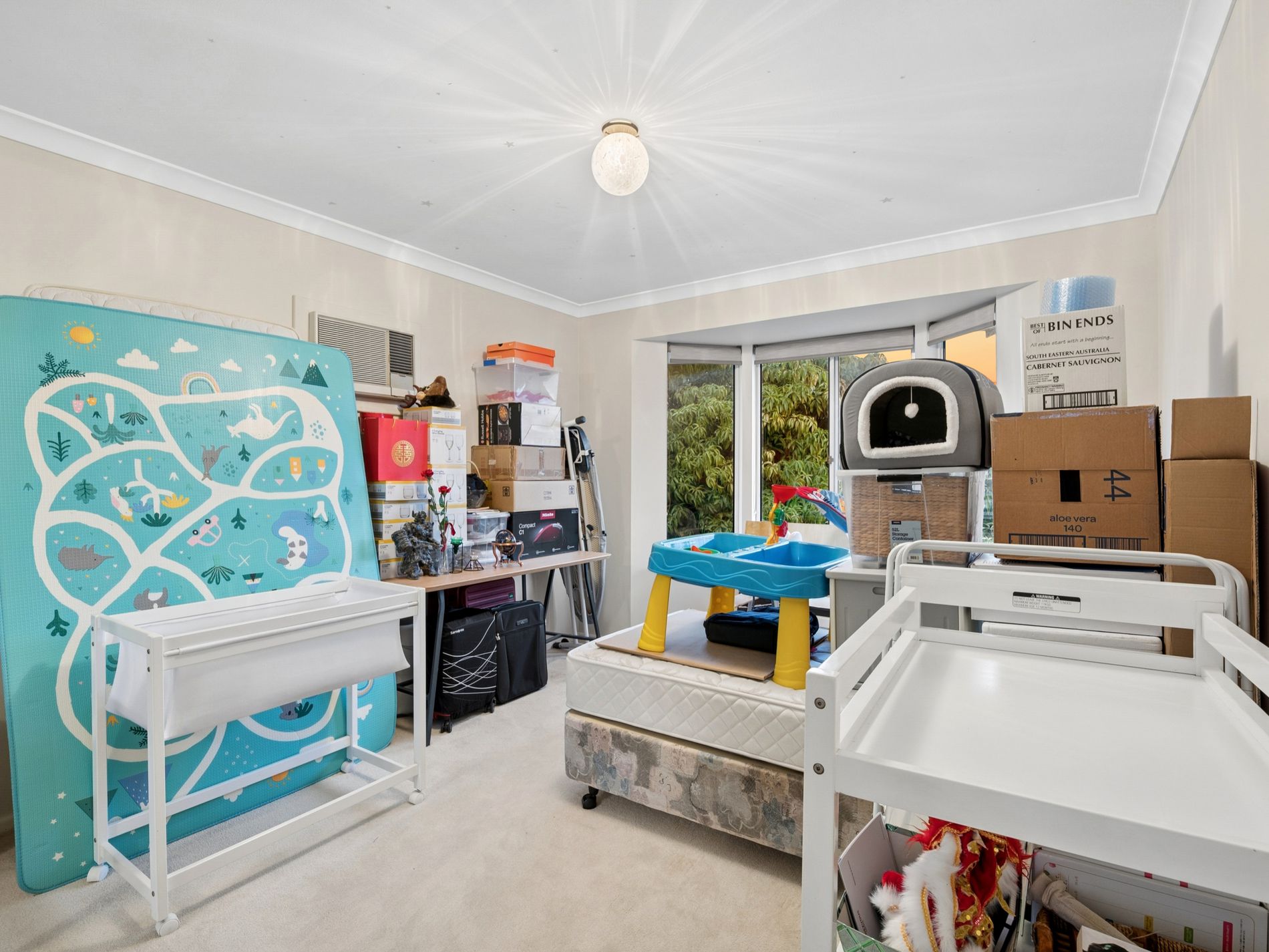 28 Hatherley Parade, Winthrop