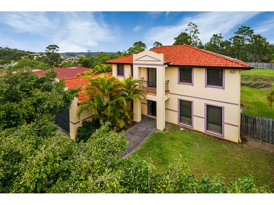 1 Manra Way, Pacific Pines