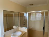 11 / 8 Honeysuckle Way, Calamvale