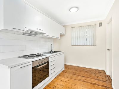 2 / 8 Grafton Street, Figtree