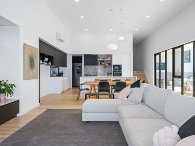 3 The Knoll, Somerville