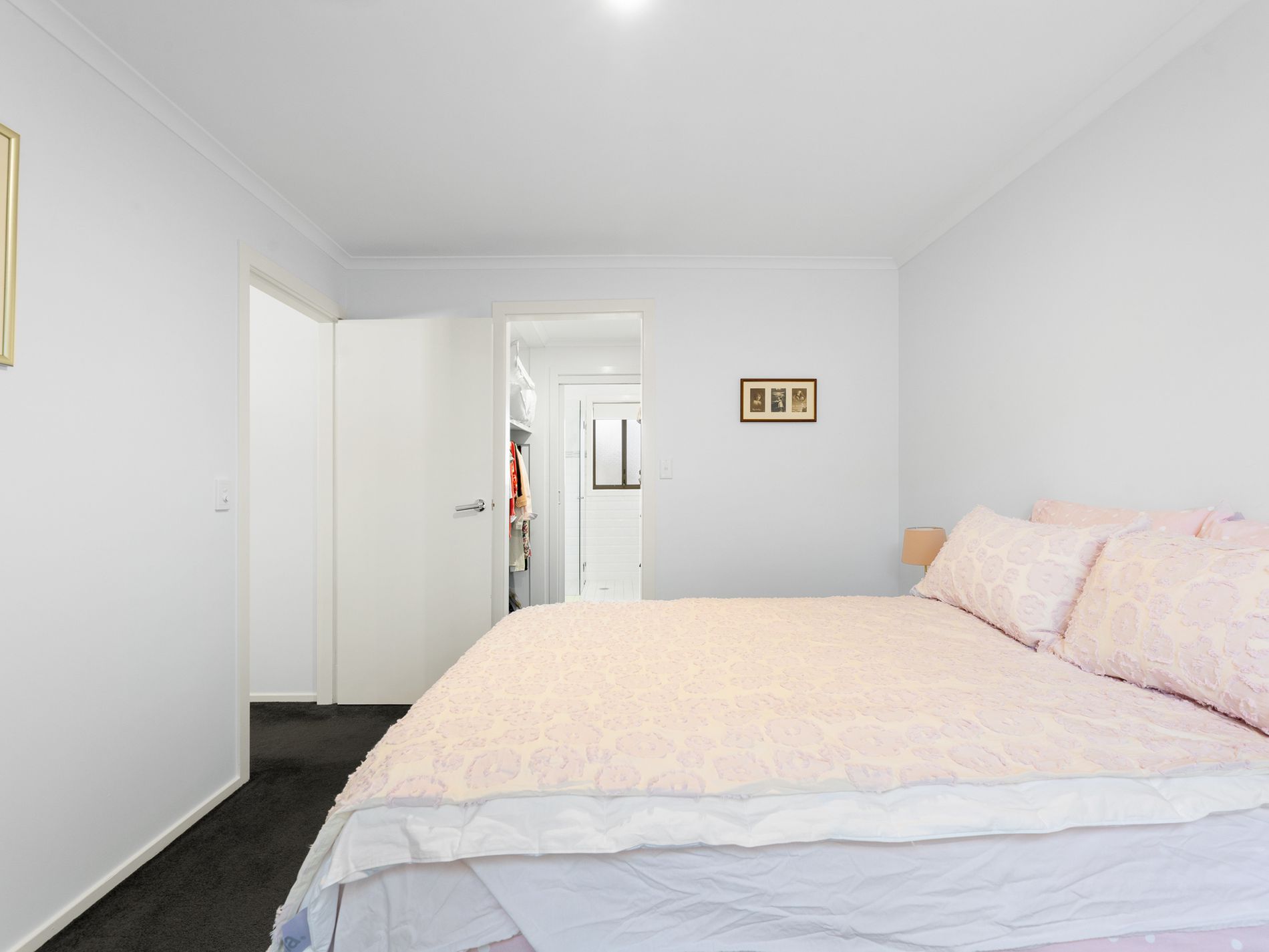 4 / 11 Eric Fenning Drive, Surf Beach