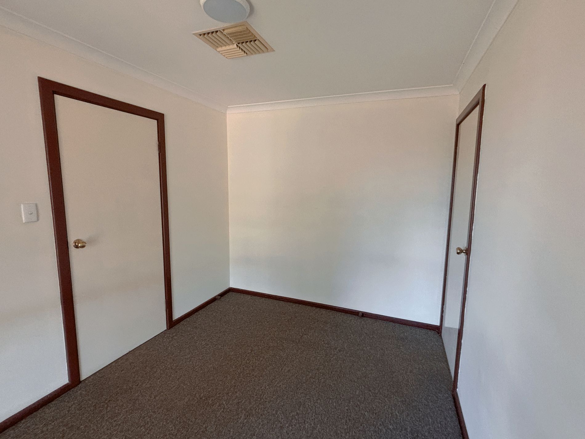 1 Sheed Place, Hannans