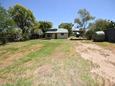 31 Brolga Street, Longreach