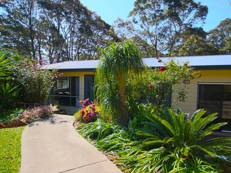 6 Cole Crescent, Narooma