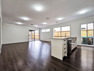 14 Beehive Drive, Williams Landing