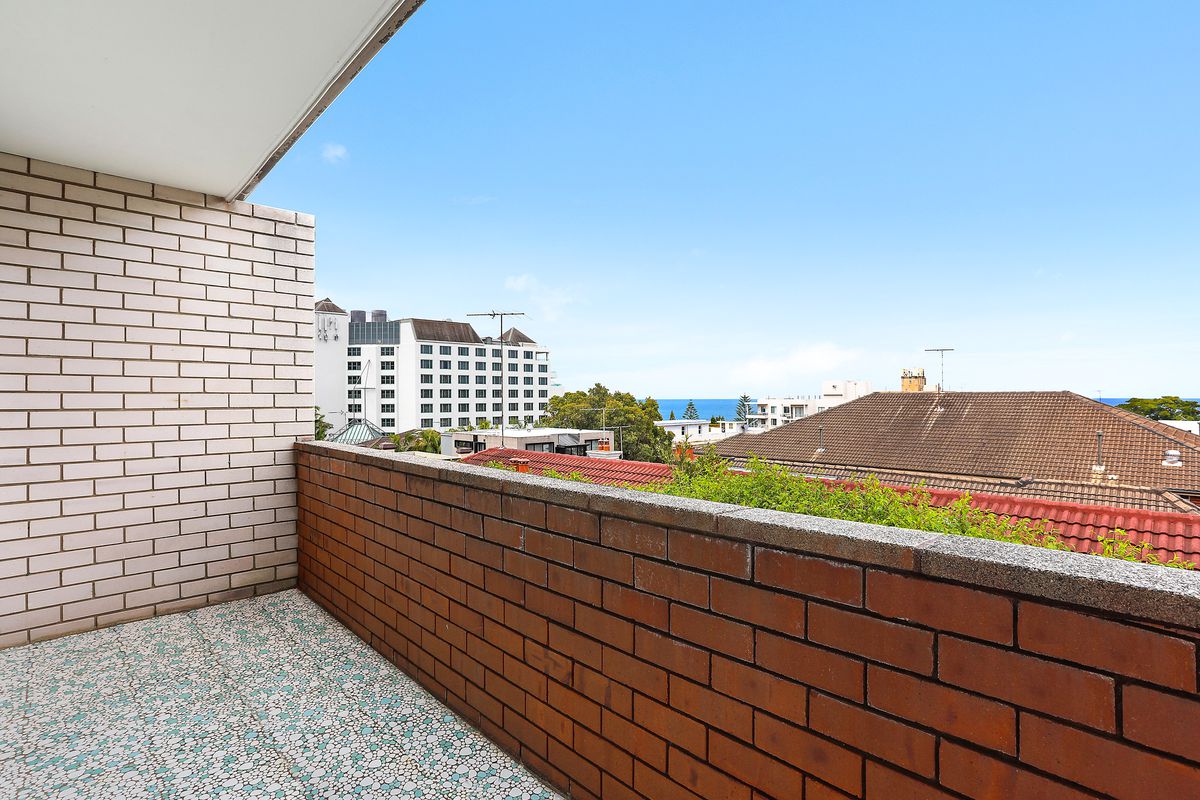 11 / 1-3 Waltham Street, Coogee