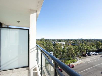 64 / 11 Bay Drive, Meadowbank