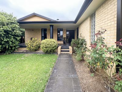12 Ellenora Circuit, Wingham