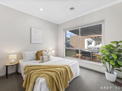 12 City Vista Court, Fraser Rise