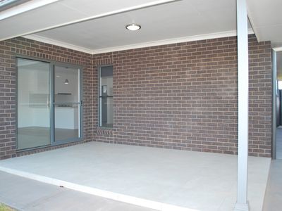 42B  Keswick Parkway, Dubbo