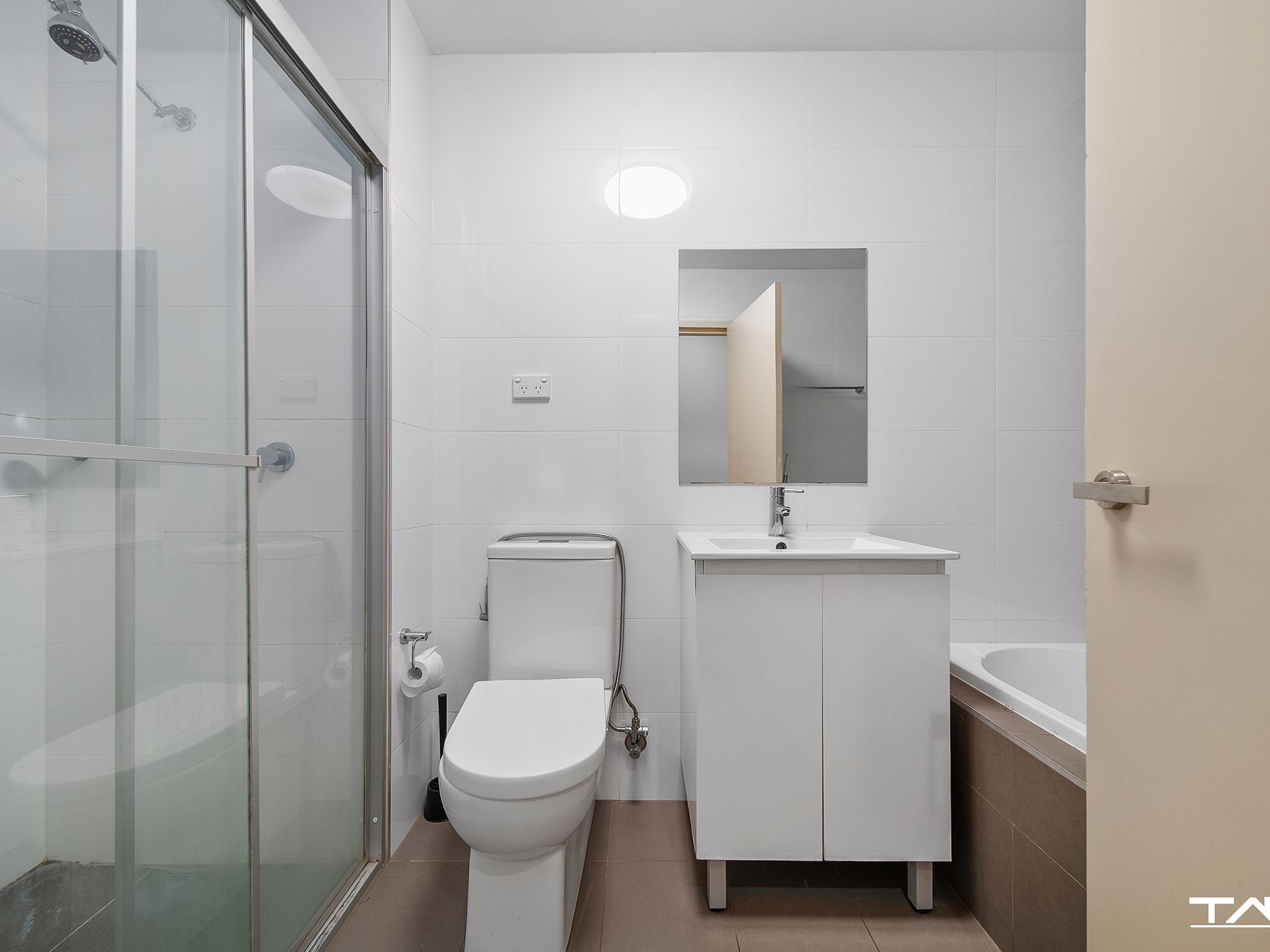 15 / 19-21 Enid Avenue, Granville