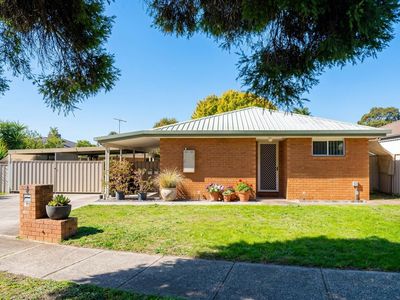 4 PROSPER COURT, Wodonga