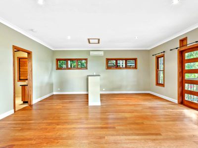 10-12 Main St, Montville