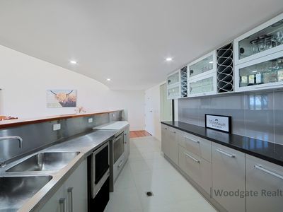 186 ESPLANADE, Woodgate