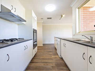 24 Grangewood Drive, Dubbo