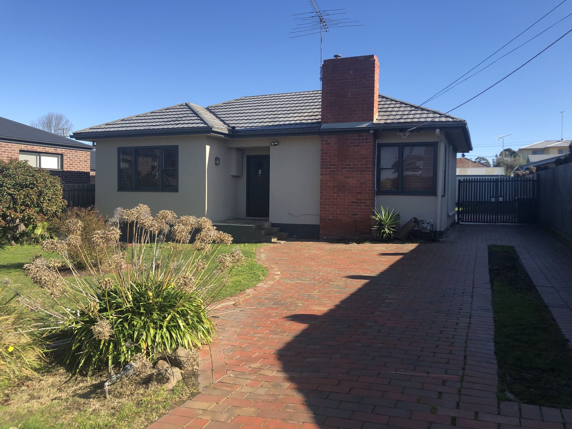 8 Graham Street, Hamlyn Heights